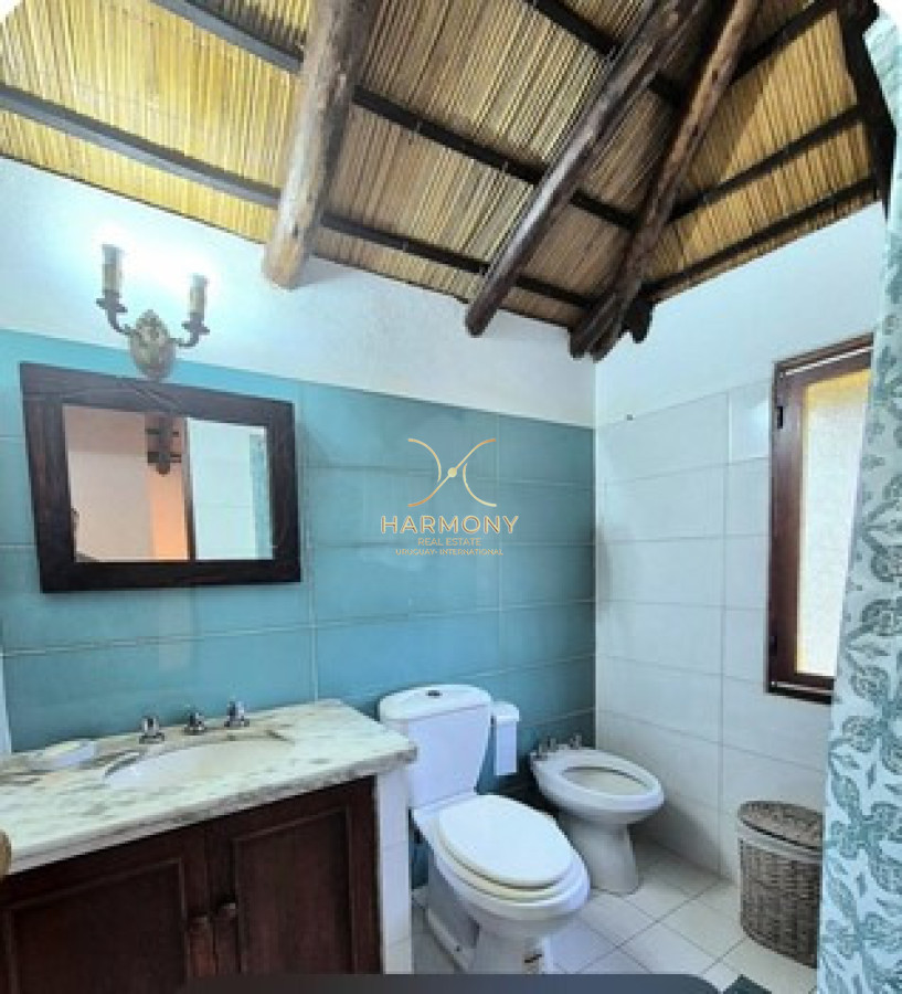 Casa ID.24 - Alquiler de Verano, 3 dormitorios, piscina climatizada, Pinares, Punta del Este