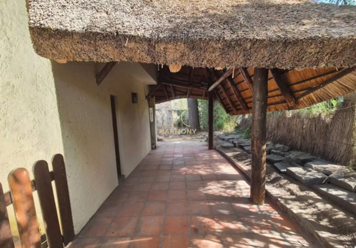 Casa ID.24 - Alquiler de Verano, 3 dormitorios, piscina climatizada, Pinares, Punta del Este