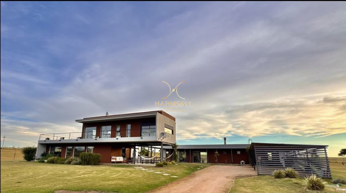Casa ID.11 - Alquiler de verano, 6 dormitorios, El Quijote, La Barra, Punta del Este