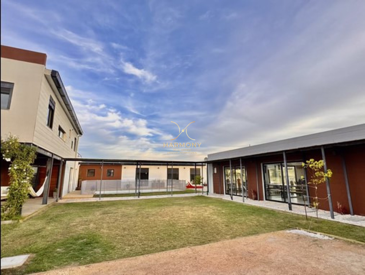 Casa ID.11 - Alquiler de verano, 6 dormitorios, El Quijote, La Barra, Punta del Este