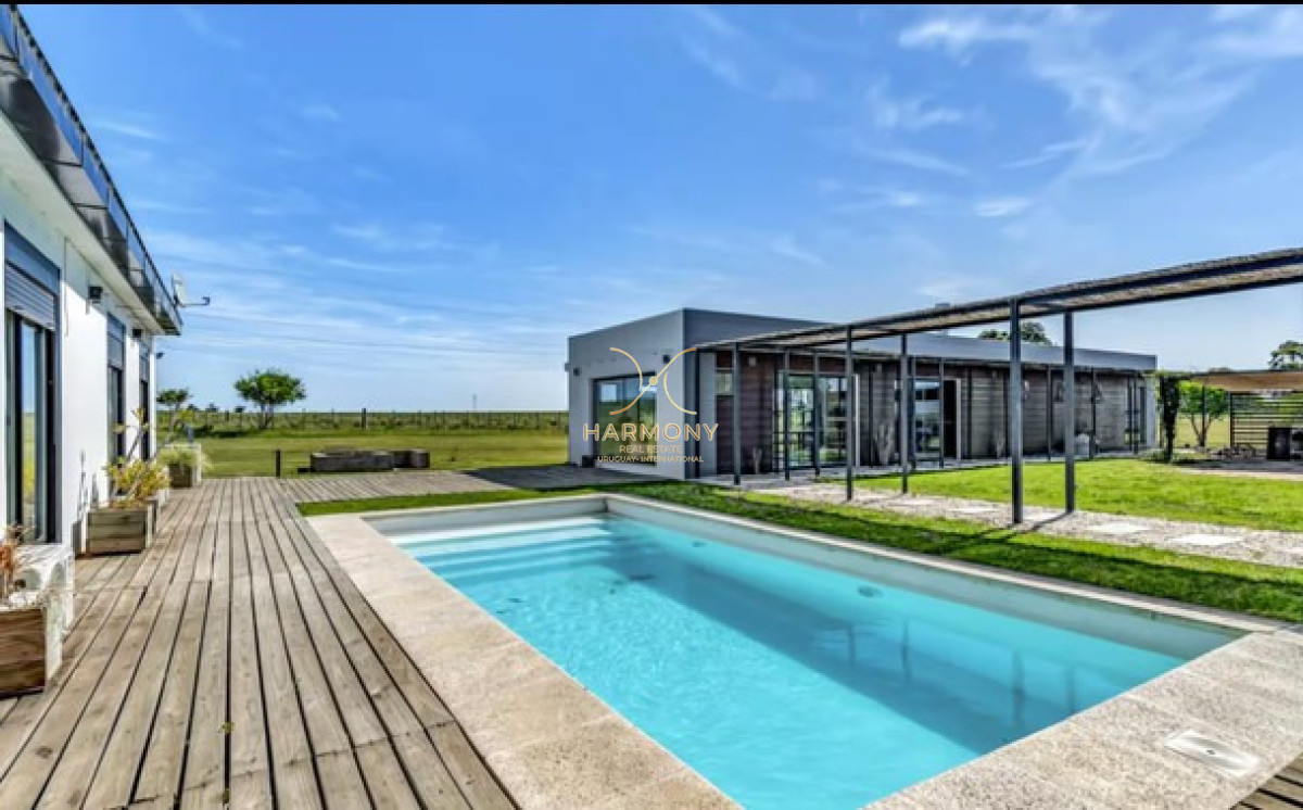 Casa ID.11 - Alquiler de verano, 6 dormitorios, El Quijote, La Barra, Punta del Este