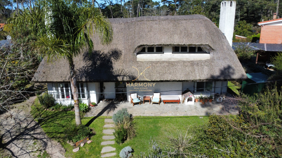 Casa ID.23 - Alquiler de verano, 3 dormitorios, piscina climatizada, Punta del Este