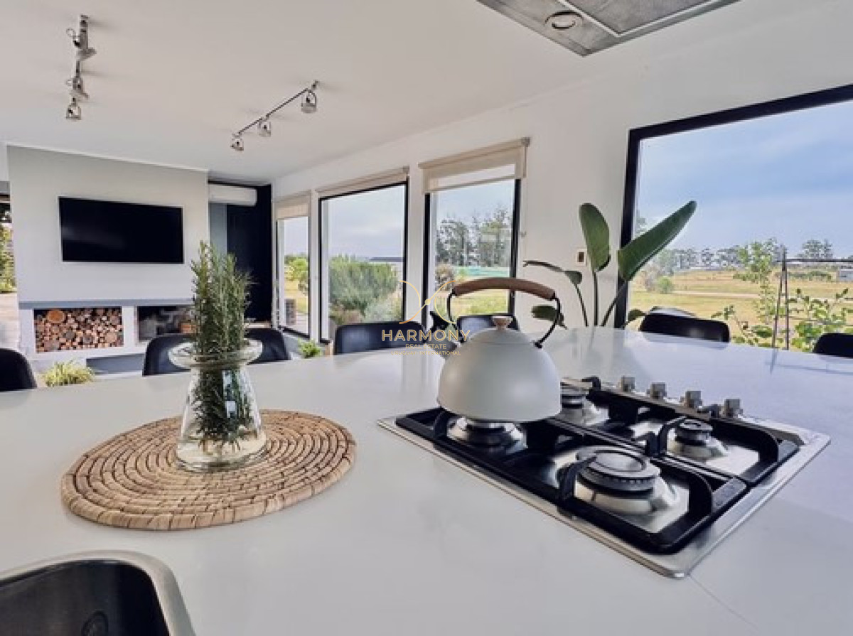 Casa ID.11 - Alquiler de verano, 6 dormitorios, El Quijote, La Barra, Punta del Este