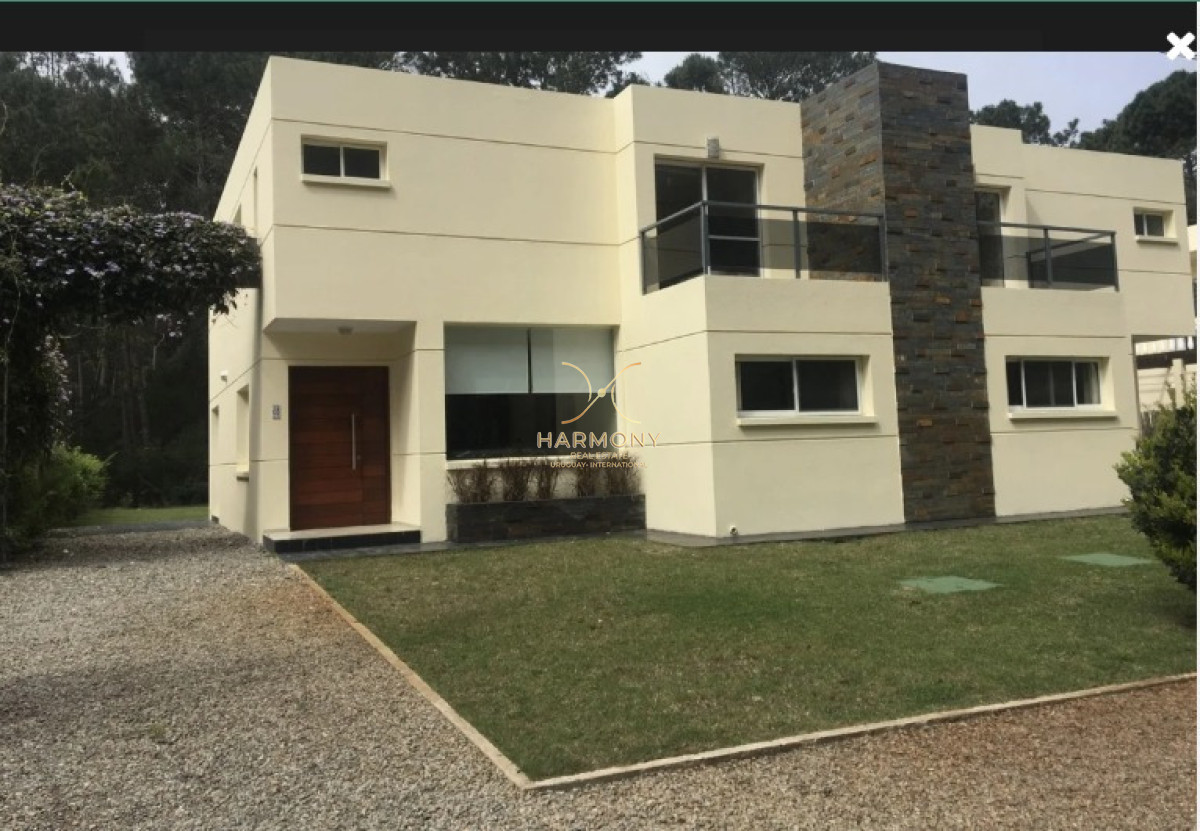 Casa ID.15 - Alquiler de temporada, 4 dormitorios, Solanas, Punta Ballena