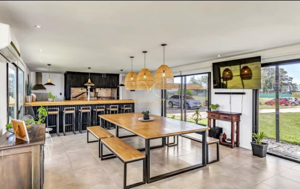 Casa ID.11 - Alquiler de verano, 6 dormitorios, El Quijote, La Barra, Punta del Este