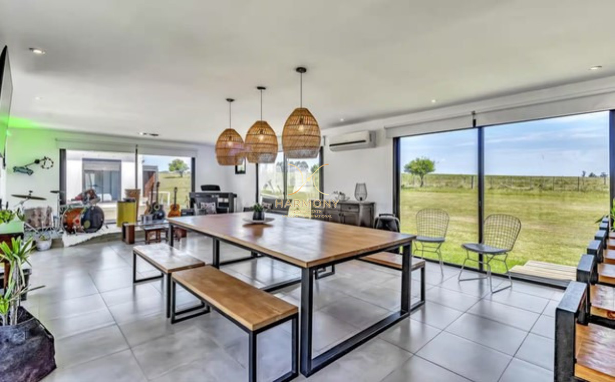 Casa ID.11 - Alquiler de verano, 6 dormitorios, El Quijote, La Barra, Punta del Este