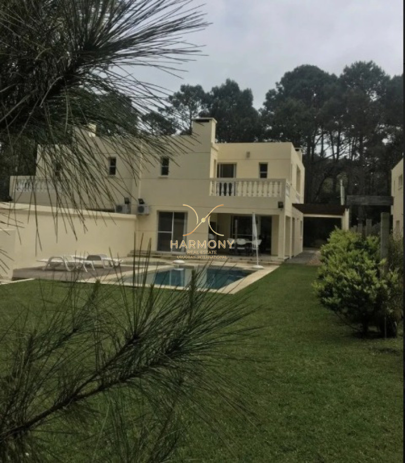 Casa ID.15 - Alquiler de temporada, 4 dormitorios, Solanas, Punta Ballena