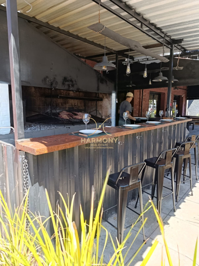 Local Comercial ID.3 - Venta llaves de negocio, Parrillada, Punta del Este