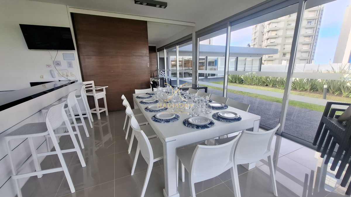 Apartamento ID.14 - Alquiler de verano, 2 dormitorios, con vista a la Brava, Aidy Grill, Punta del Este