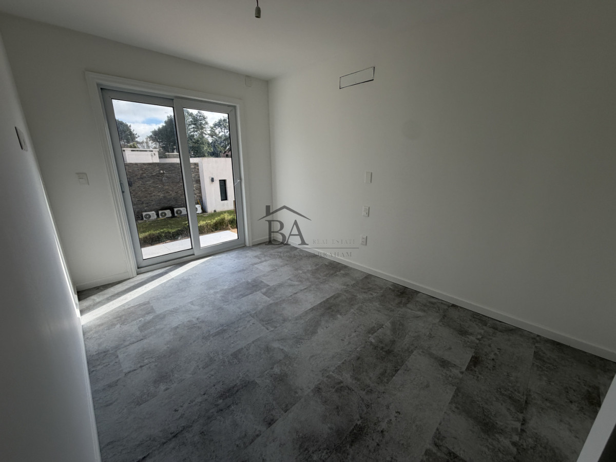 Casa ID.173 - Alquiler anual a estrenar 3 dormitorios Burnett