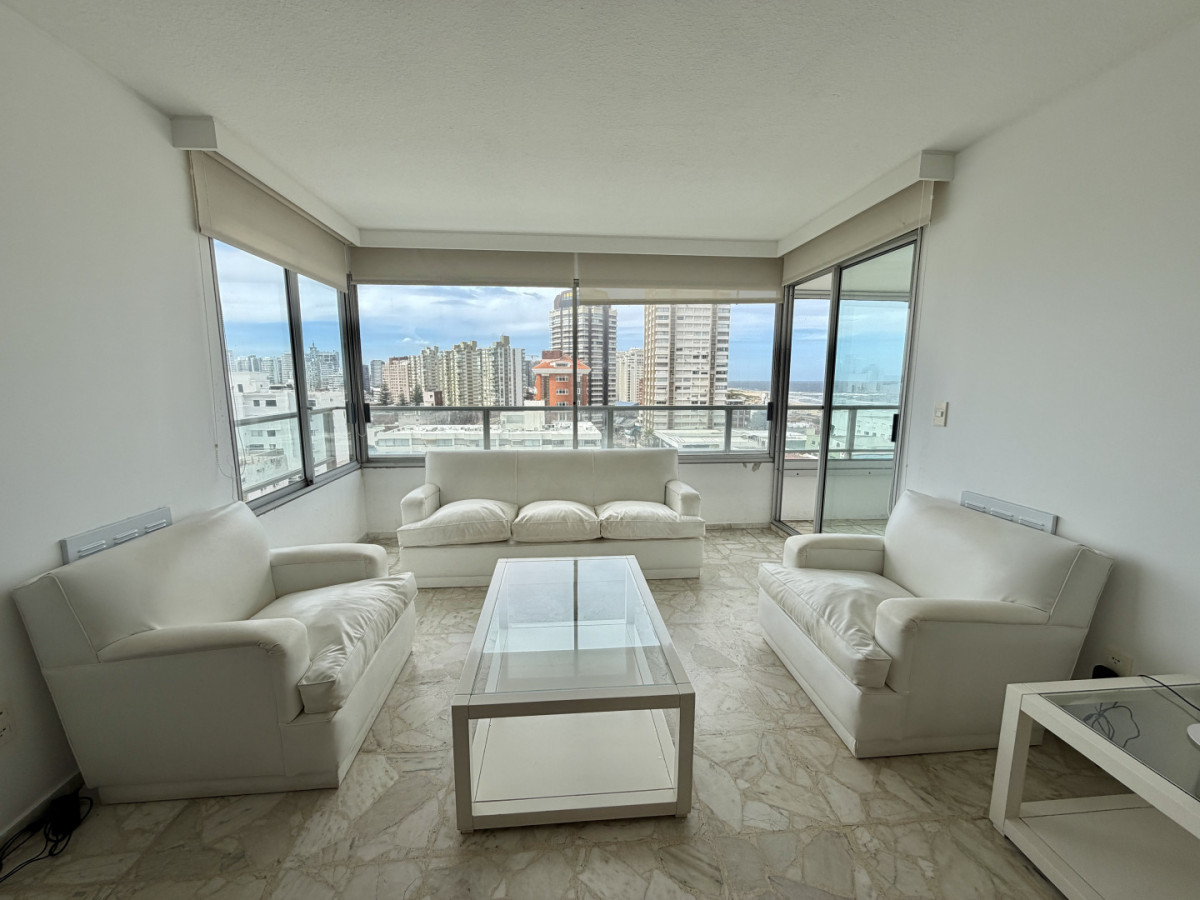 Departamento en Venta Península  2 dormitorios mas dependencia 