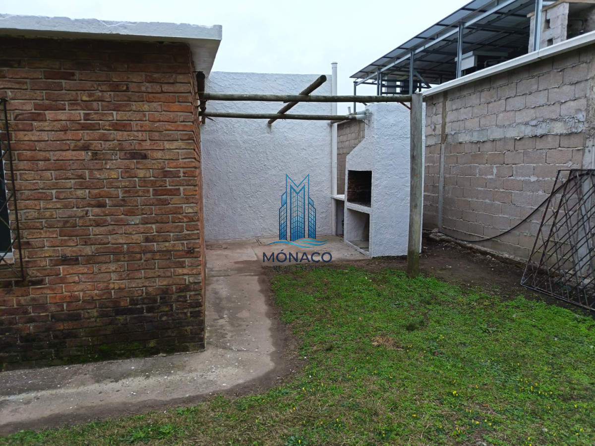 Casa ID.4 - VENTA CASA 2 DORM RAMBLA PIRIAPOLIS PLAYA GRANDE