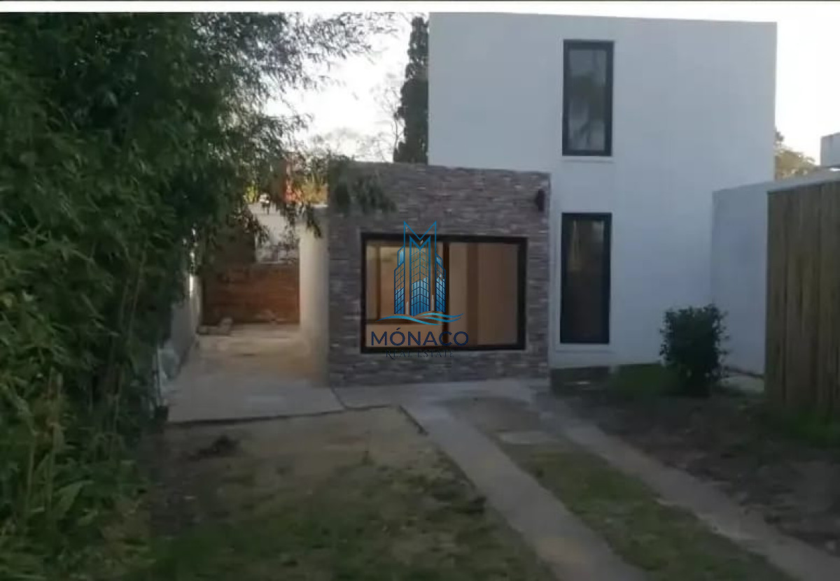 Casa ID.4 - VENTA CASA 2 DORM RAMBLA PIRIAPOLIS PLAYA GRANDE