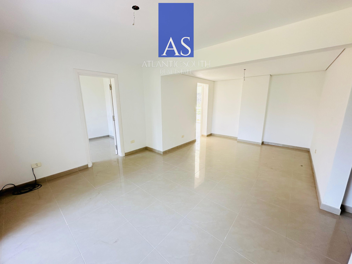 Apartamento en venta 2 dormitorios, Altos del Golf, Playa Brava!