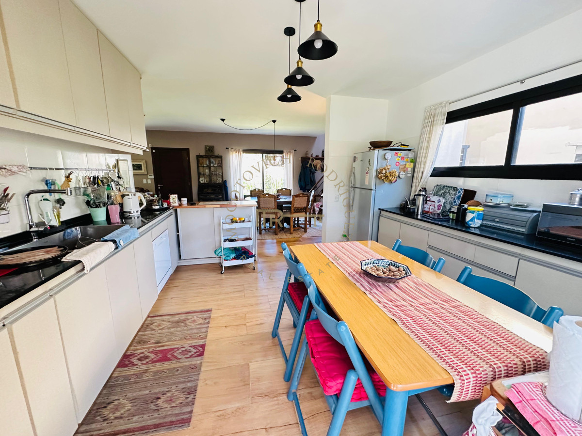 Casa ID.3585 - Casa en venta en Burnett