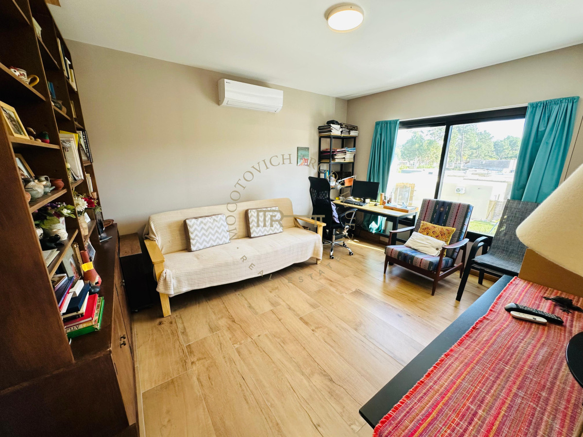 Casa ID.3585 - Casa en venta en Burnett