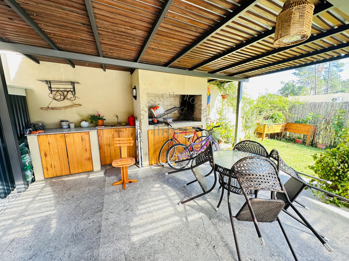 Casa ID.3585 - Casa en venta en Burnett