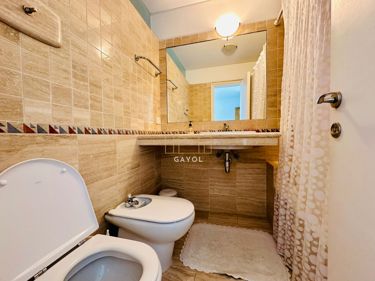 Apartamento ID.575 - Alquiler y venta tres dormitorios en rincón del indio