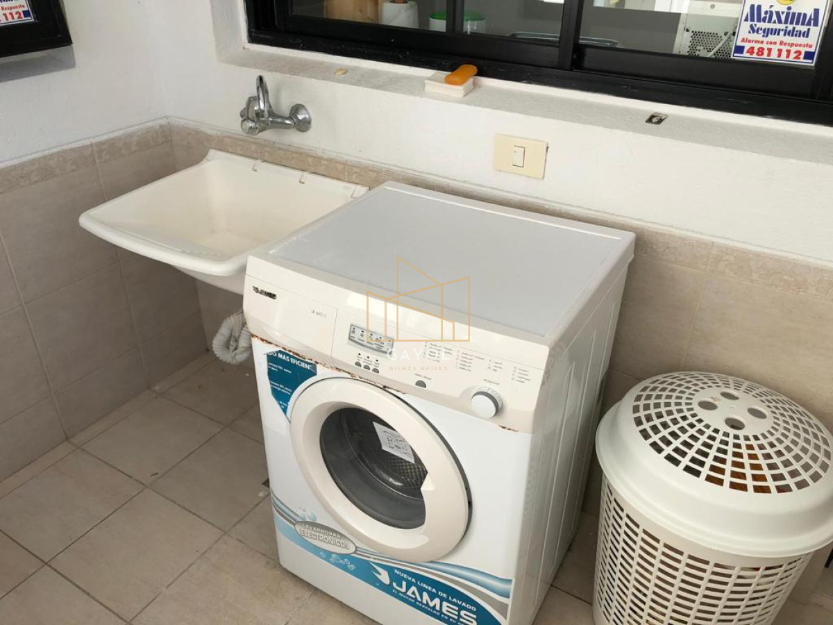 Apartamento ID.575 - Alquiler y venta tres dormitorios en rincón del indio