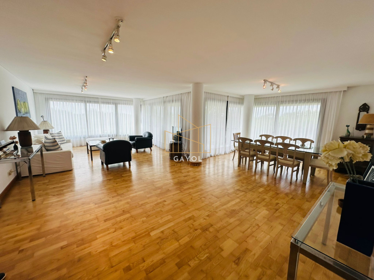 Apartamento ID.575 - Alquiler y venta tres dormitorios en rincón del indio