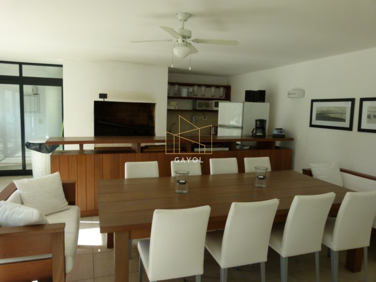 Apartamento ID.575 - Alquiler y venta tres dormitorios en rincón del indio