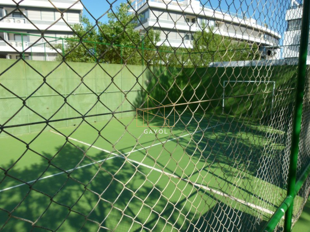Apartamento ID.575 - Alquiler y venta tres dormitorios en rincón del indio