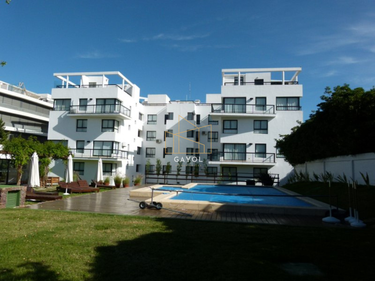 Apartamento ID.575 - Alquiler y venta tres dormitorios en rincón del indio