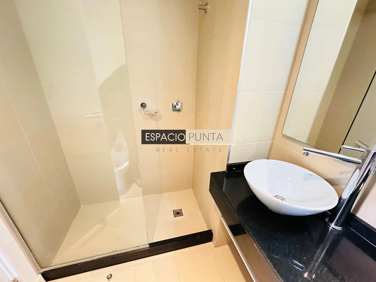 Apartamento ID.110 - Departamento en alquiler en playa brava