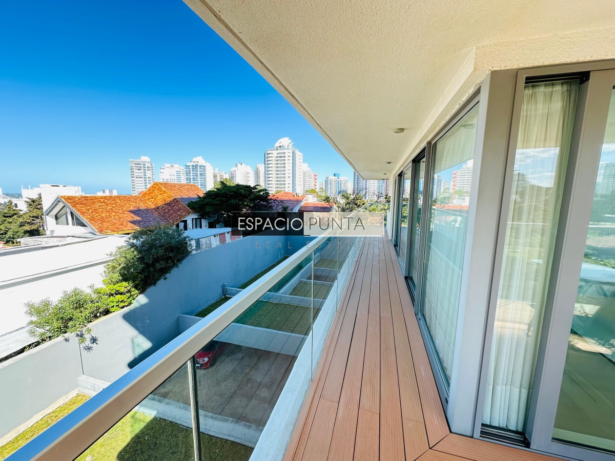 Apartamento ID.110 - Departamento en alquiler en playa brava