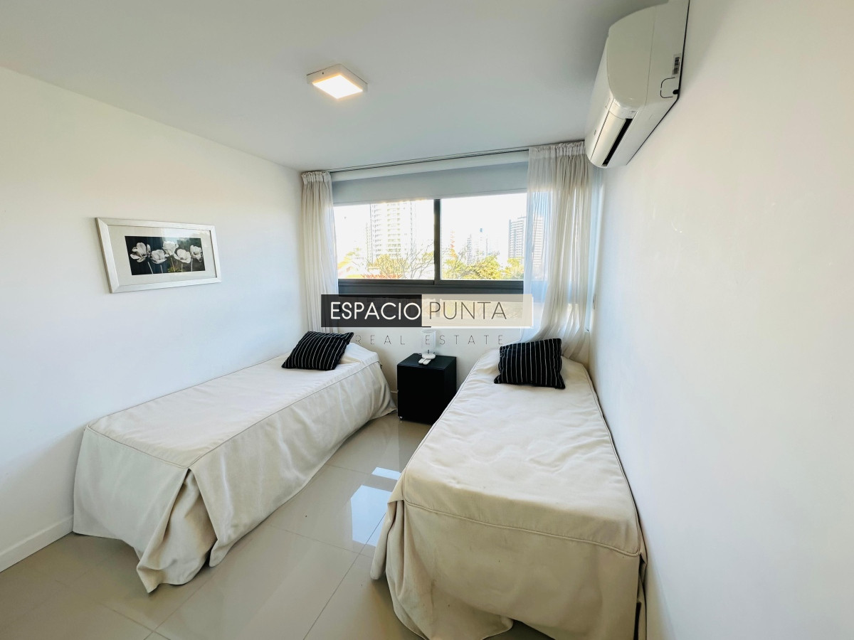 Apartamento ID.110 - Departamento en alquiler en playa brava