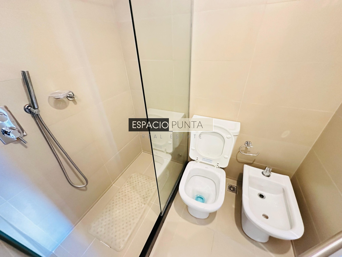 Apartamento ID.110 - Departamento en alquiler en playa brava