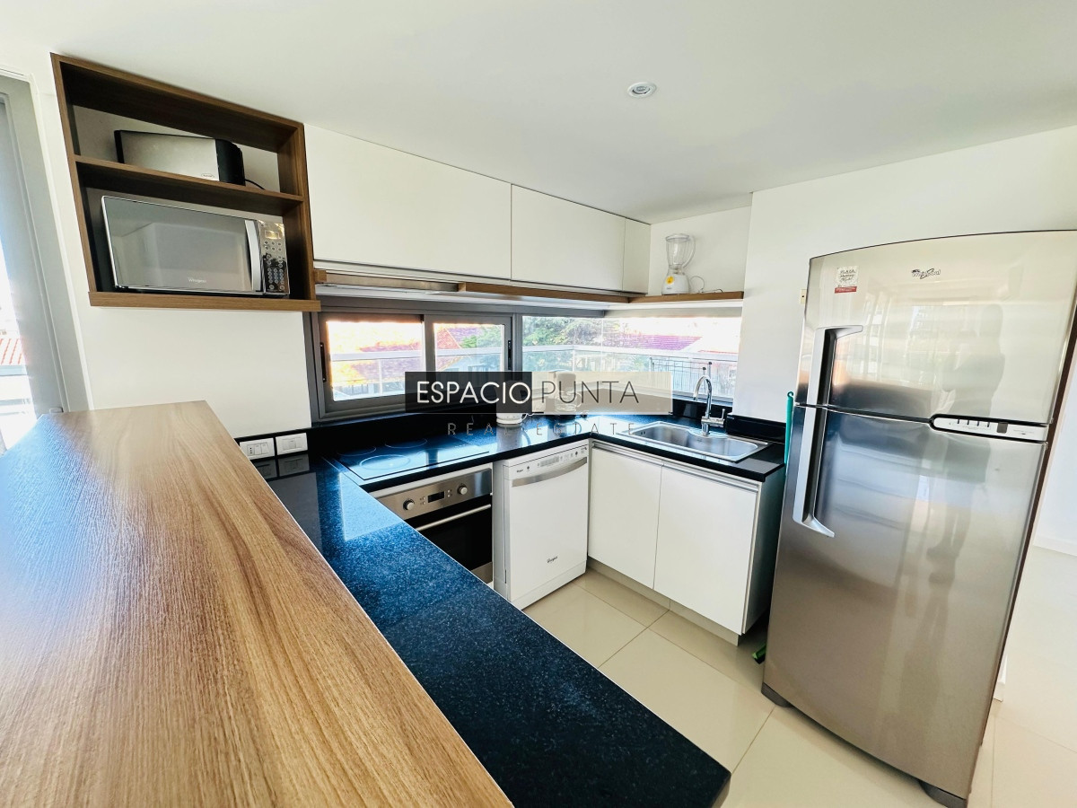 Apartamento ID.110 - Departamento en alquiler en playa brava