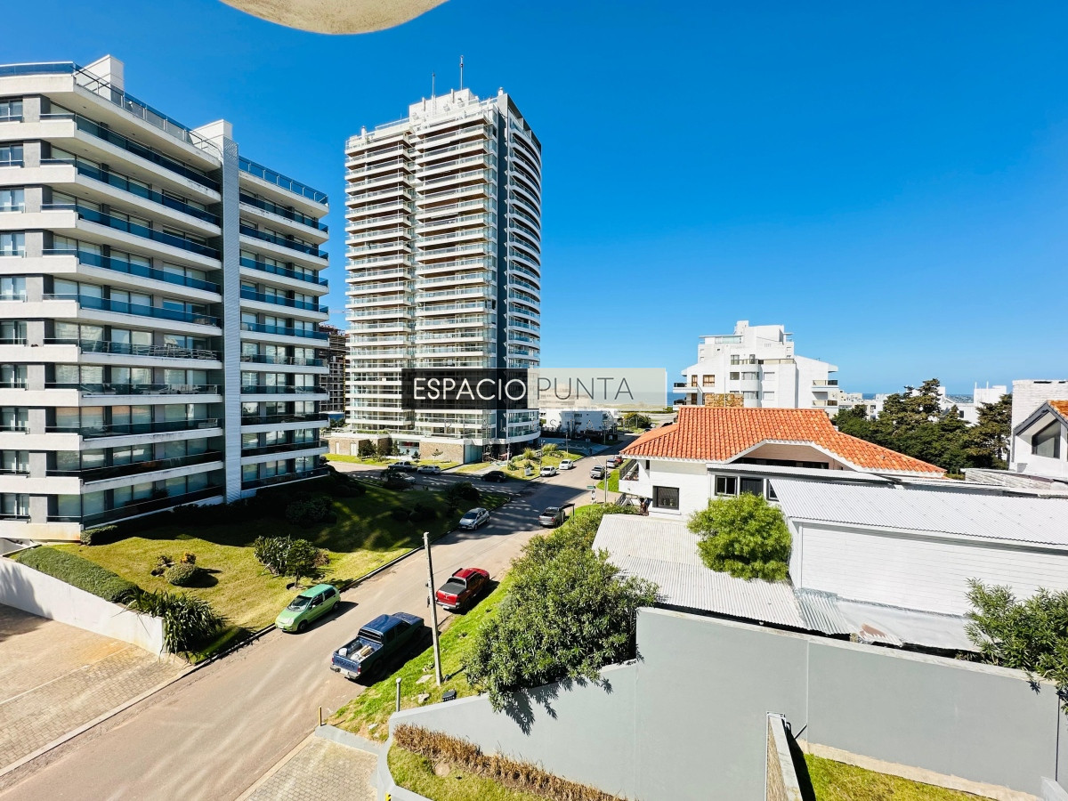 Apartamento ID.110 - Departamento en alquiler en playa brava