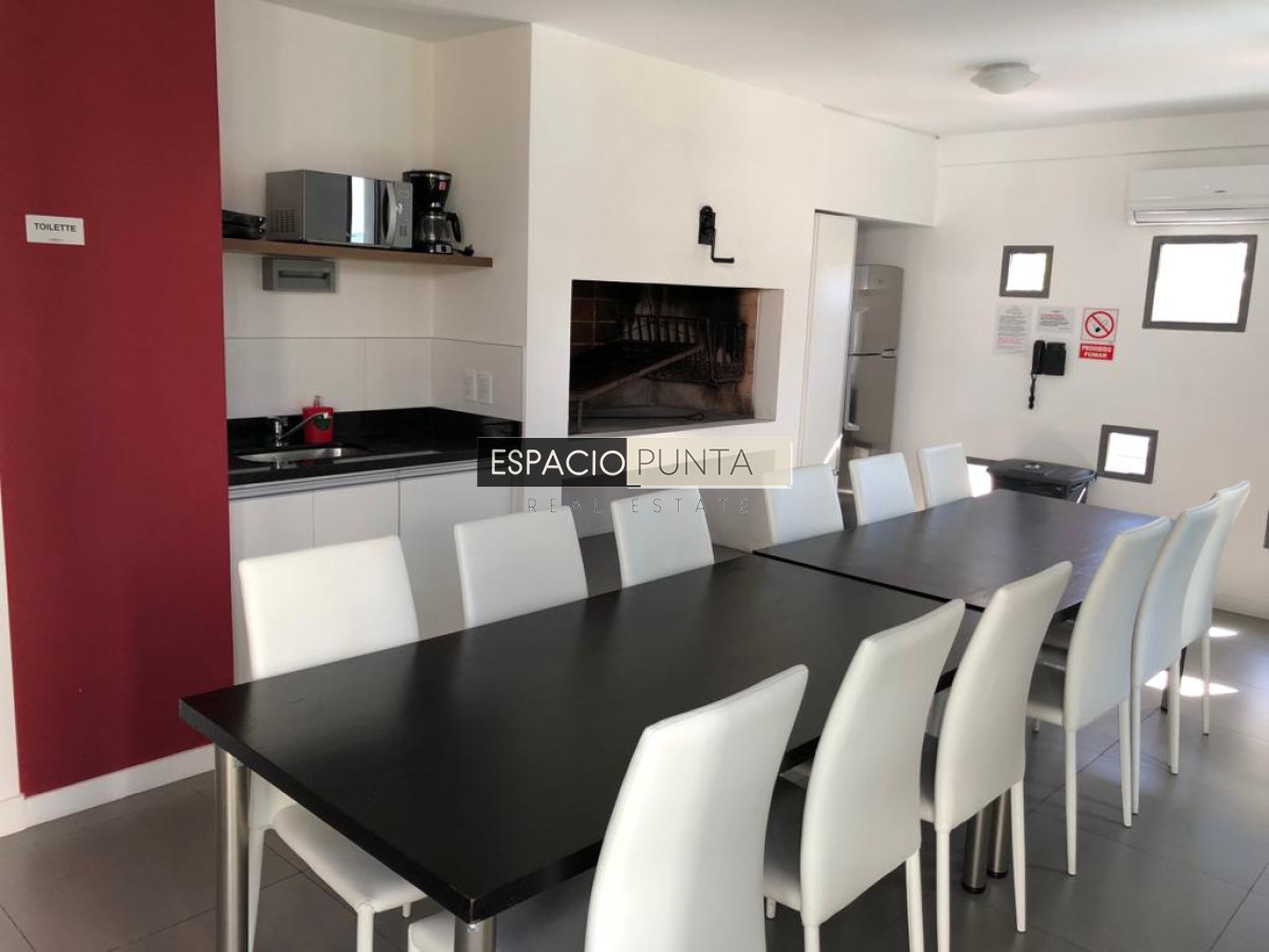 Apartamento ID.110 - Departamento en alquiler en playa brava