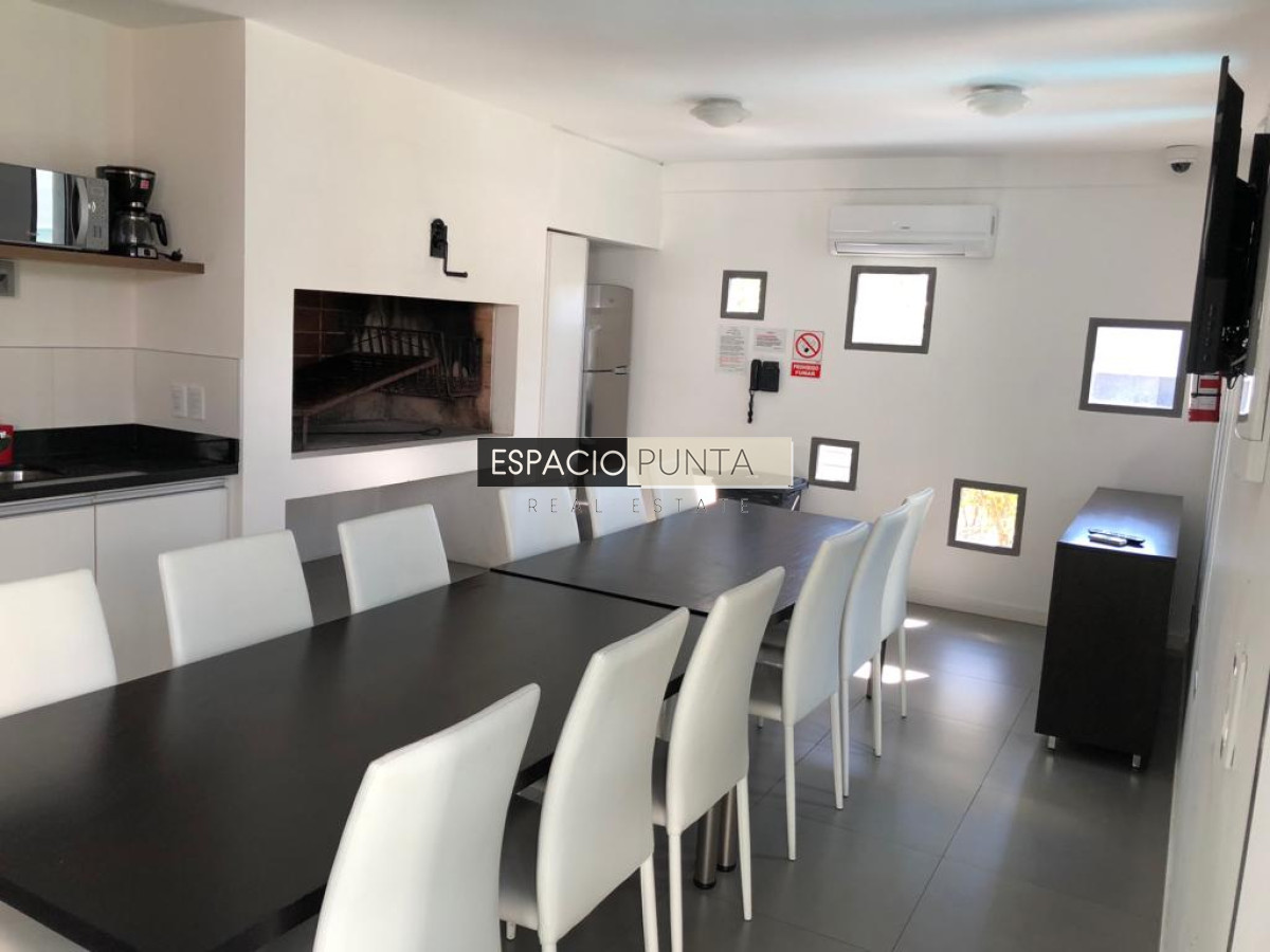 Apartamento ID.110 - Departamento en alquiler en playa brava