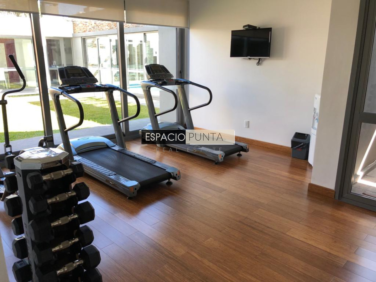 Apartamento ID.110 - Departamento en alquiler en playa brava