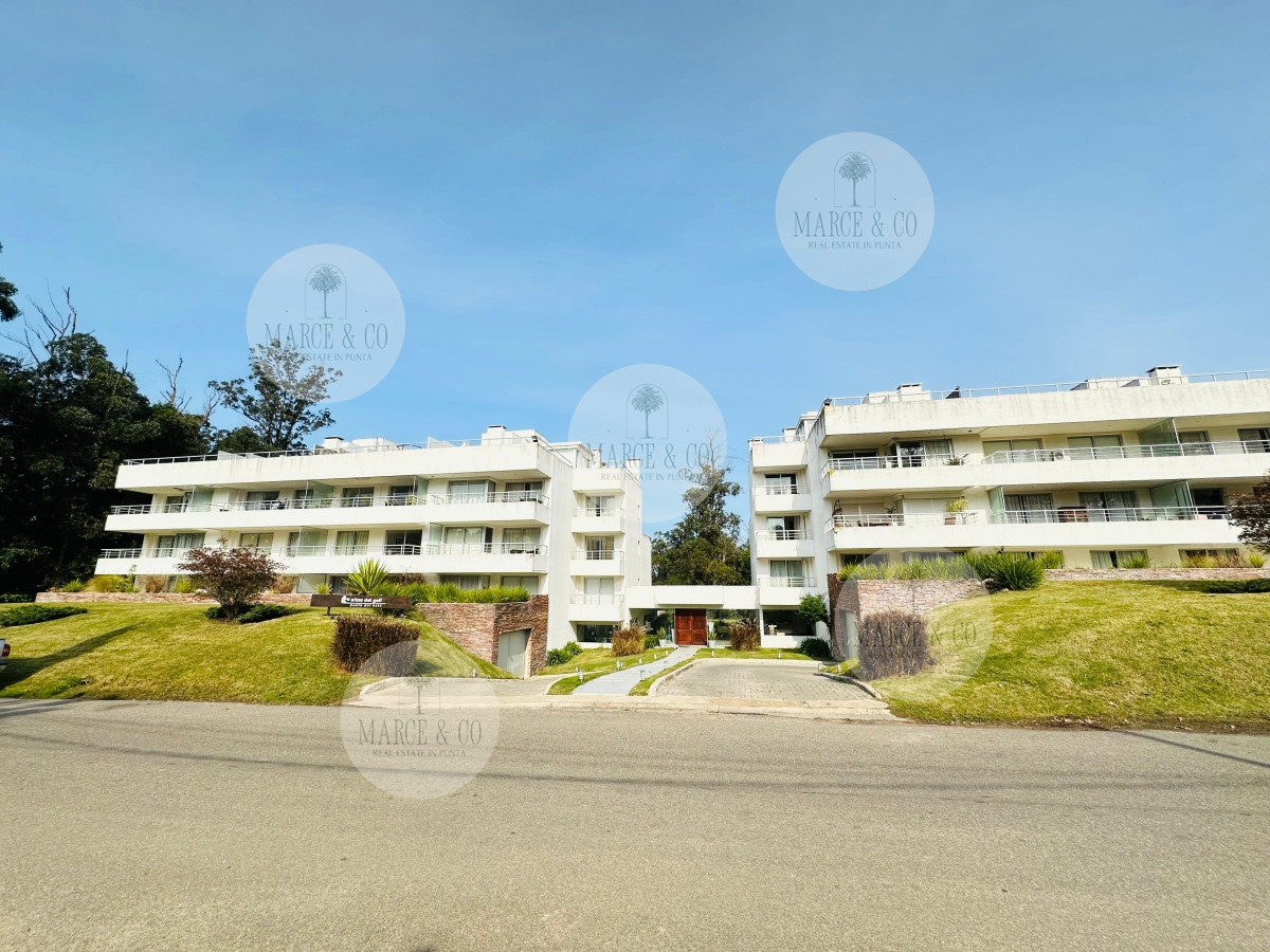 Apartamento ID.573 - Apartamento en venta 2 dormitorios, Altos del Golf, Playa Brava!