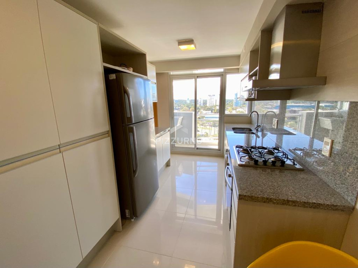 Apartamento Ref.99 - Torre de categoria con la  mejor vista de playa mansa 