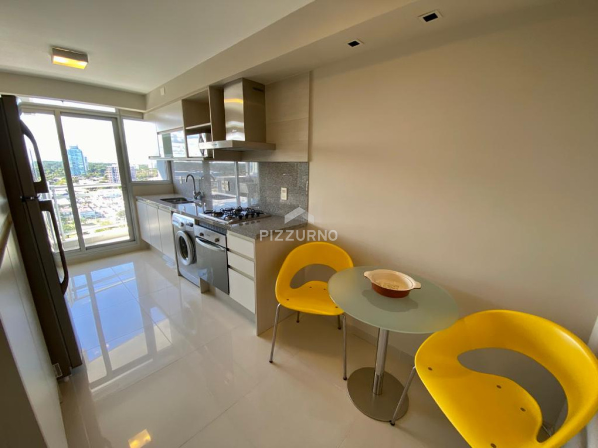 Apartamento Ref.99 - Torre de categoria con la  mejor vista de playa mansa 