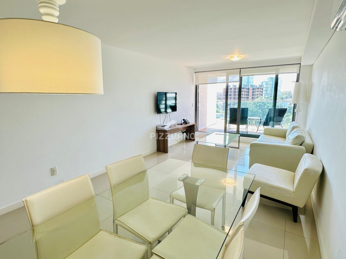 Apartamento Ref.82 - Departamento en playa brava 