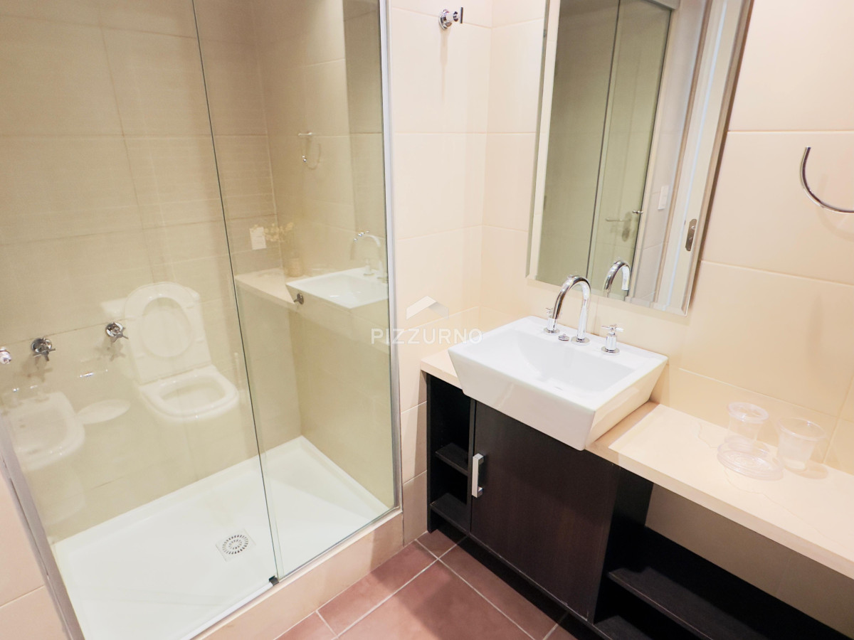 Apartamento Ref.187 - Departamento en alquiler de 2 dormitorios, Punta del Este