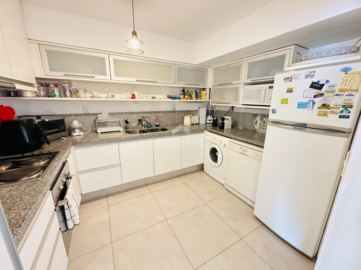 Apartamento Ref.1015 - Apartamento de tres dormitorios en alquiler, primera linea de la Mansa