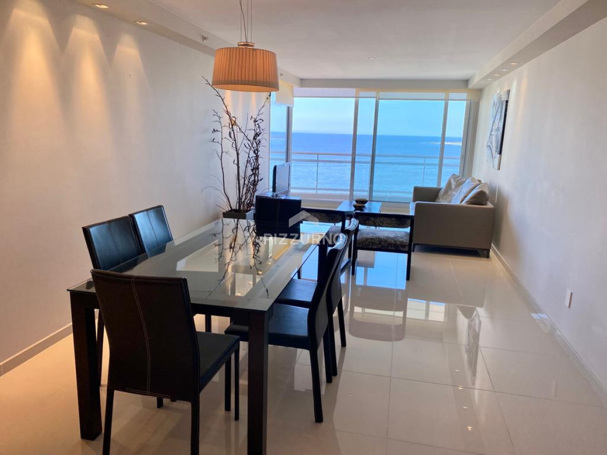 Apartamento Ref.99 - Torre de categoria con la  mejor vista de playa mansa 