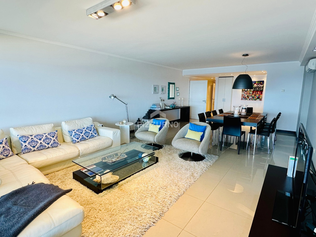 Apartamento Ref.915 - Departamento primera fila brava, tres dormitorios en suite