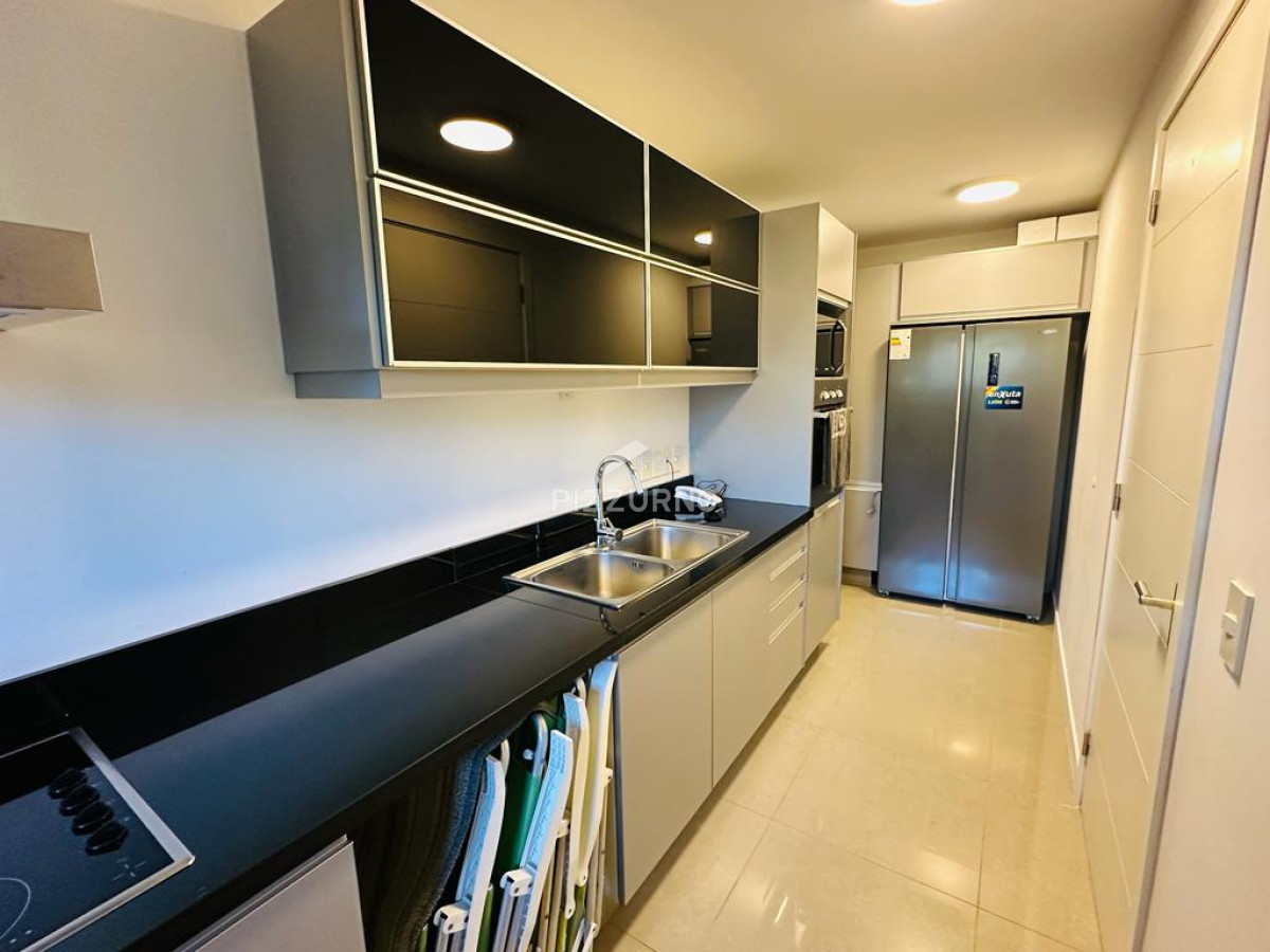 Apartamento Ref.913 - Alquiler 3 dormitorios en edificio One 