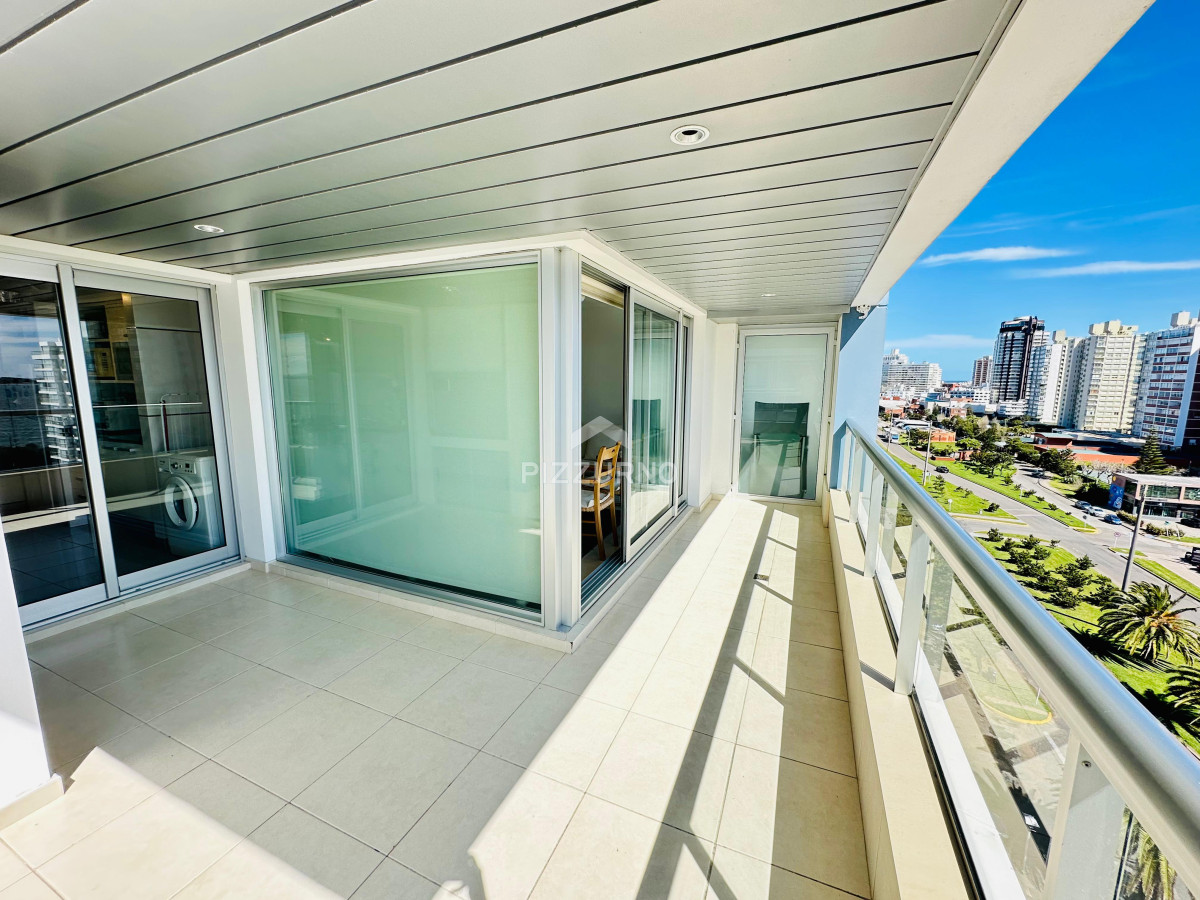 Apartamento Ref.103 - Departamento en playa mansa con parrillero propio