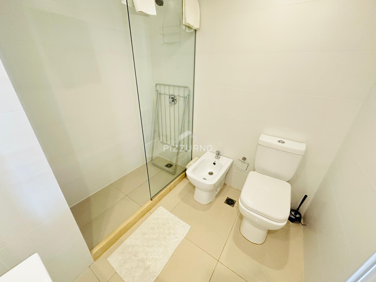Apartamento Ref.107 - Departamento en alquiler de 2 dormitorios a 1 cuadra de la brava