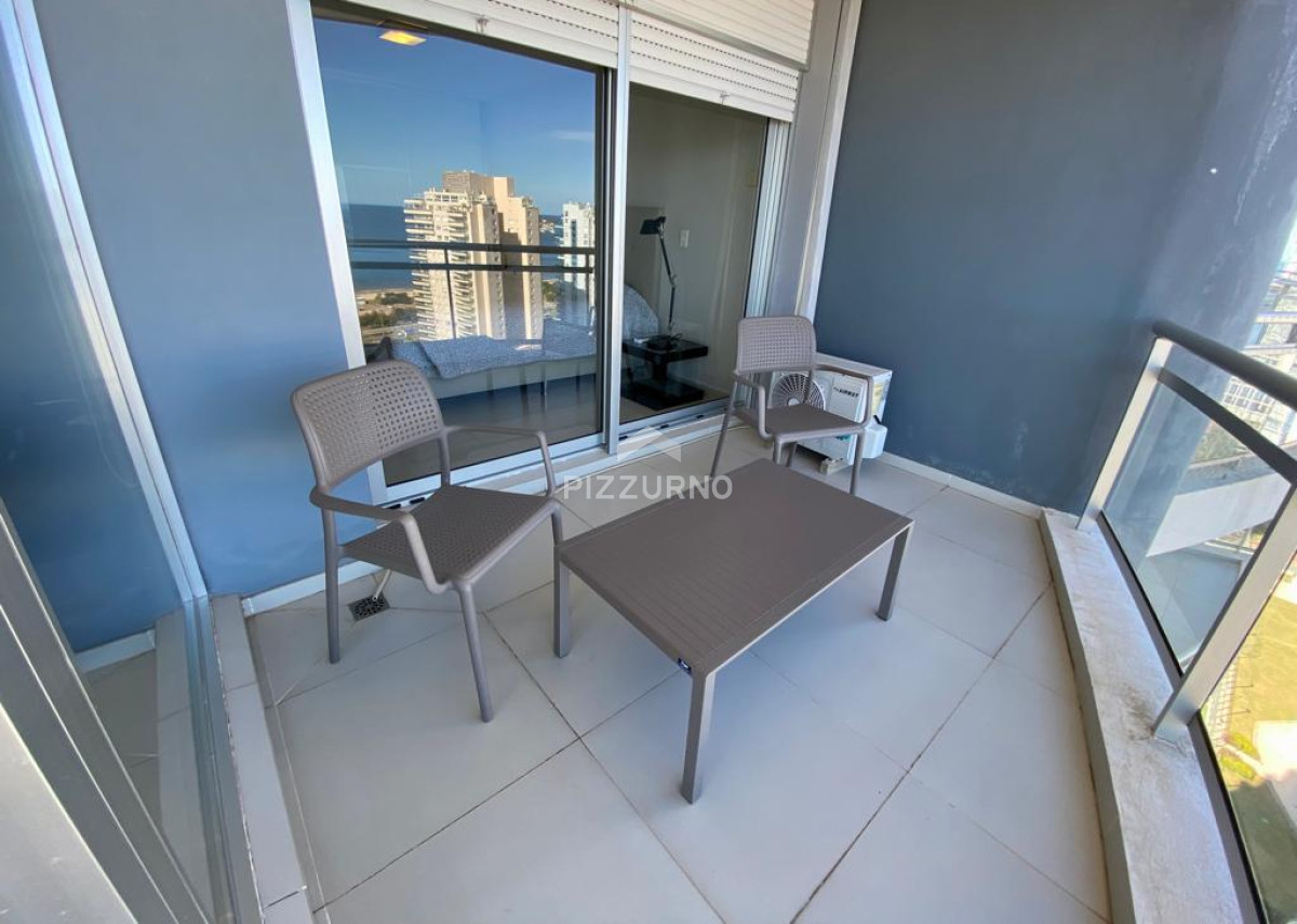Apartamento Ref.99 - Torre de categoria con la  mejor vista de playa mansa 