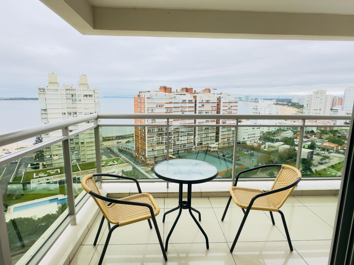 Apartamento Ref.187 - Departamento en alquiler de 2 dormitorios, Punta del Este