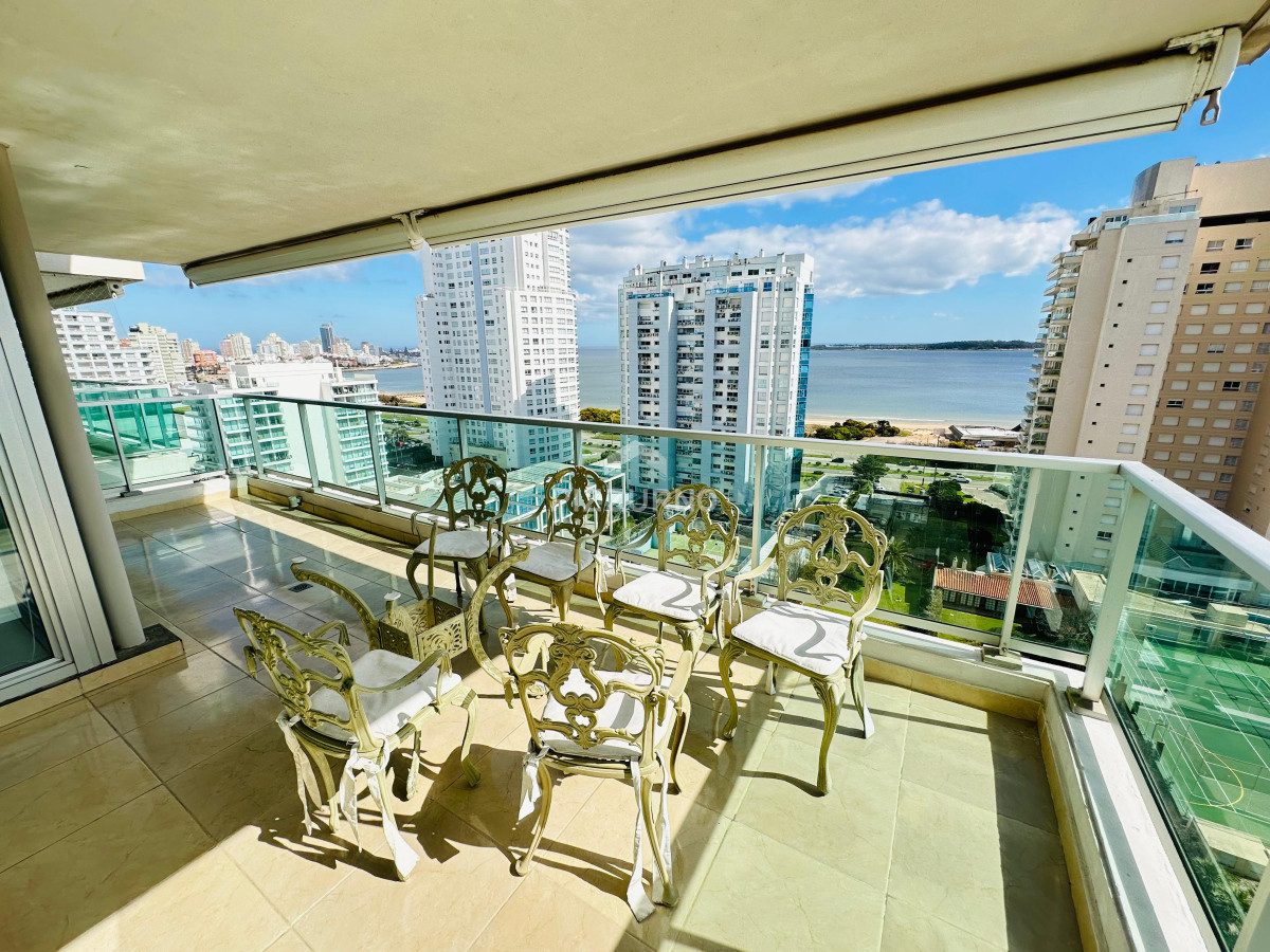 Apartamento Ref.1112 - Apartamento de 3 dormitorios en venta, Mansa 